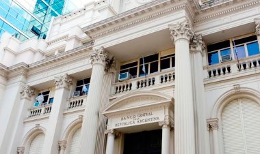 El Banco Central se Mantiene Ajeno Mientras las Reservas se Desangran