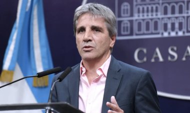 El ajuste tiene nombre y apellido: Caputo congela salarios de 120 mil trabajadores a pedido de los supermercadistas