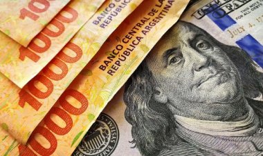 Dolarización Retail": El Gobierno Cede a la Presión y Expone a Pequeños Ahorristas a la Volatilidad