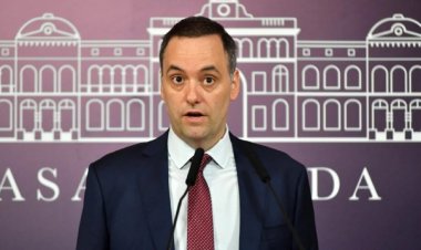 Adorni en la encrucijada: Milei lo abandona y el PRO afina cuchillos