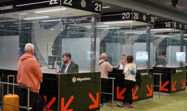 Ajuste migratorio de Milei: ¿Ciudadanía para ricos, expulsiones para pobres?