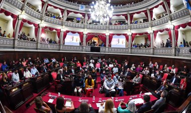 El Senado bonaerense debatirá la reelección indefinida de legisladores: una oportunidad para fortalecer la democracia popular