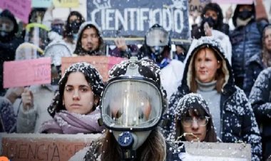 ¡Alarma en la Ciencia Argentina! La Fundación Cercana a Milei y Benegas Lynch (h) Amenaza el CONICET