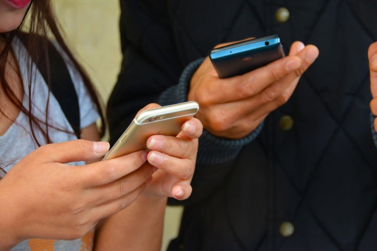 El celular, el dispositivo más radiactivo que usamos a diario