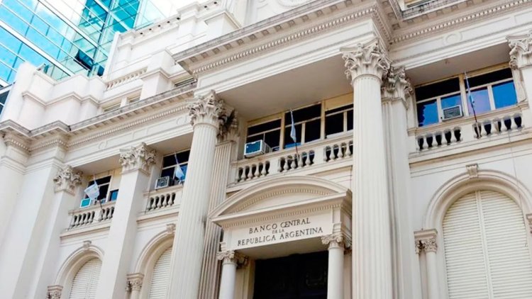 El Banco Central se Mantiene Ajeno Mientras las Reservas se Desangran