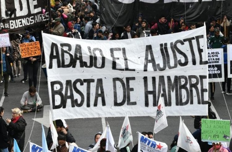 Festejo amargo: Superávit de abril cimenta ajuste brutal en el tejido social