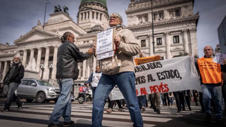 La ultraderecha desactiva el Congreso: LLA frena sesión clave para la emergencia social y los jubilados