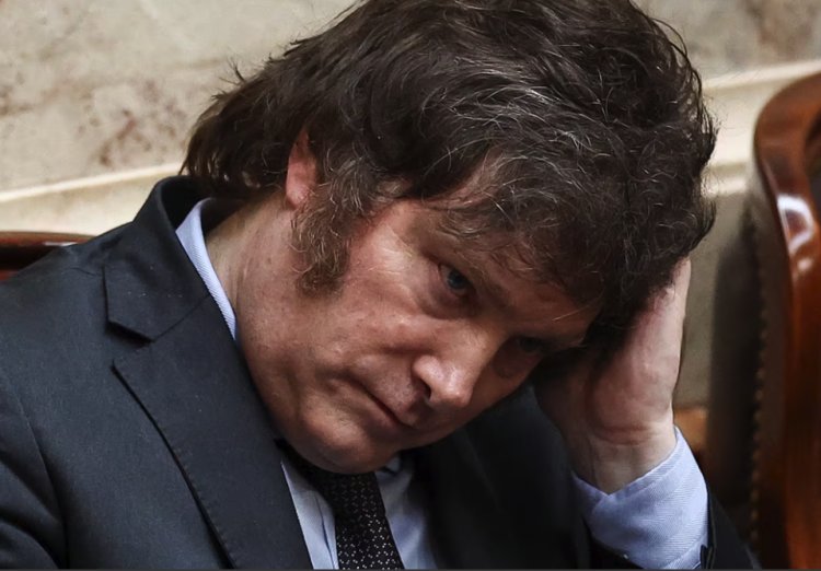 La Argentina de Milei: Mientras pocos viajan, millones se hunden en la pobreza
