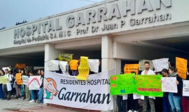 Imputaron al ministro de Salud Lugones por "abuso de autoridad" en el Garrahan: Crece el escándalo por el vaciamiento del hospital pediátrico