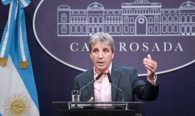 Caputo Liquida AySA: La Patria en Remate para Engordar al Capital Financiero