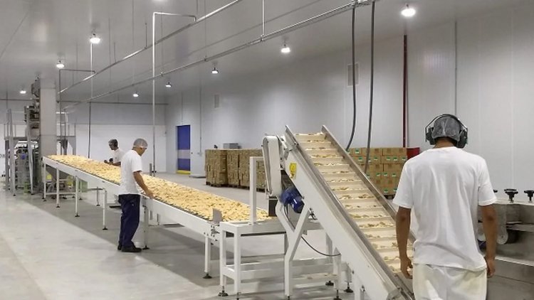 El hambre del pueblo, la ganancia de unos pocos: el gobierno ajusta para el capital mientras Molinos Río de la Plata amenaza con despidos masivos