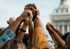 La democracia y la justicia social nos necesitan unidos